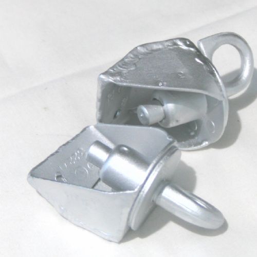 H31946 | COWL FASTENER CLIP | $0.00